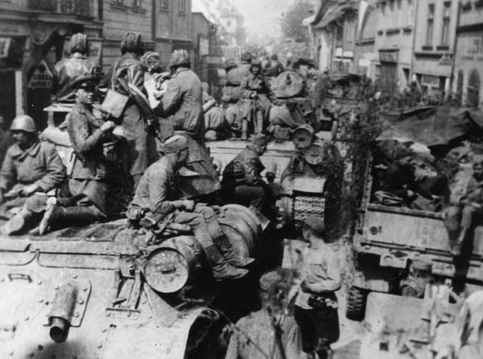 Od Velkomeziříčské tragédie, při níž zahynula stovka místních obyvatel, uplynulo již 77 let - 986 x 733